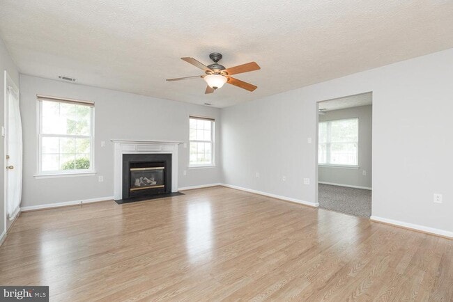 Building Photo - 106 Butterscotch Ct