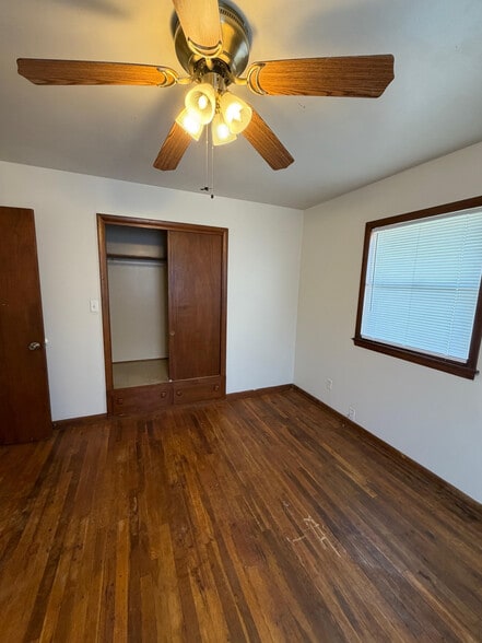 Building Photo - 602 Kaw St