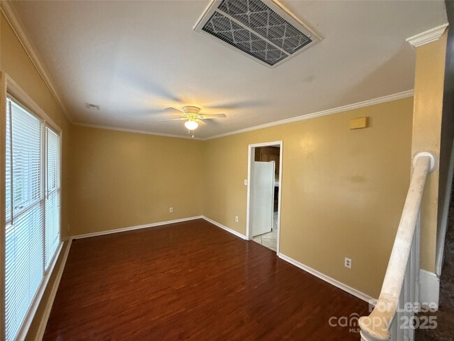 Building Photo - 9125 Winter Moss Ct