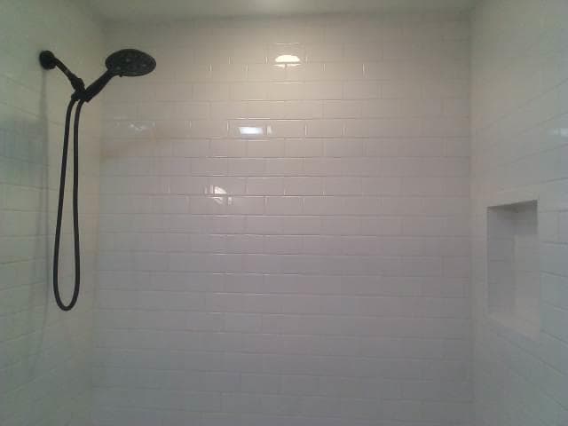 Building Photo - 2113 River Rd