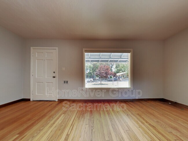 Building Photo - 2600 28th St