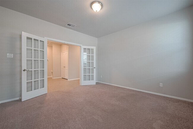 Building Photo - 31415 Conover Dr