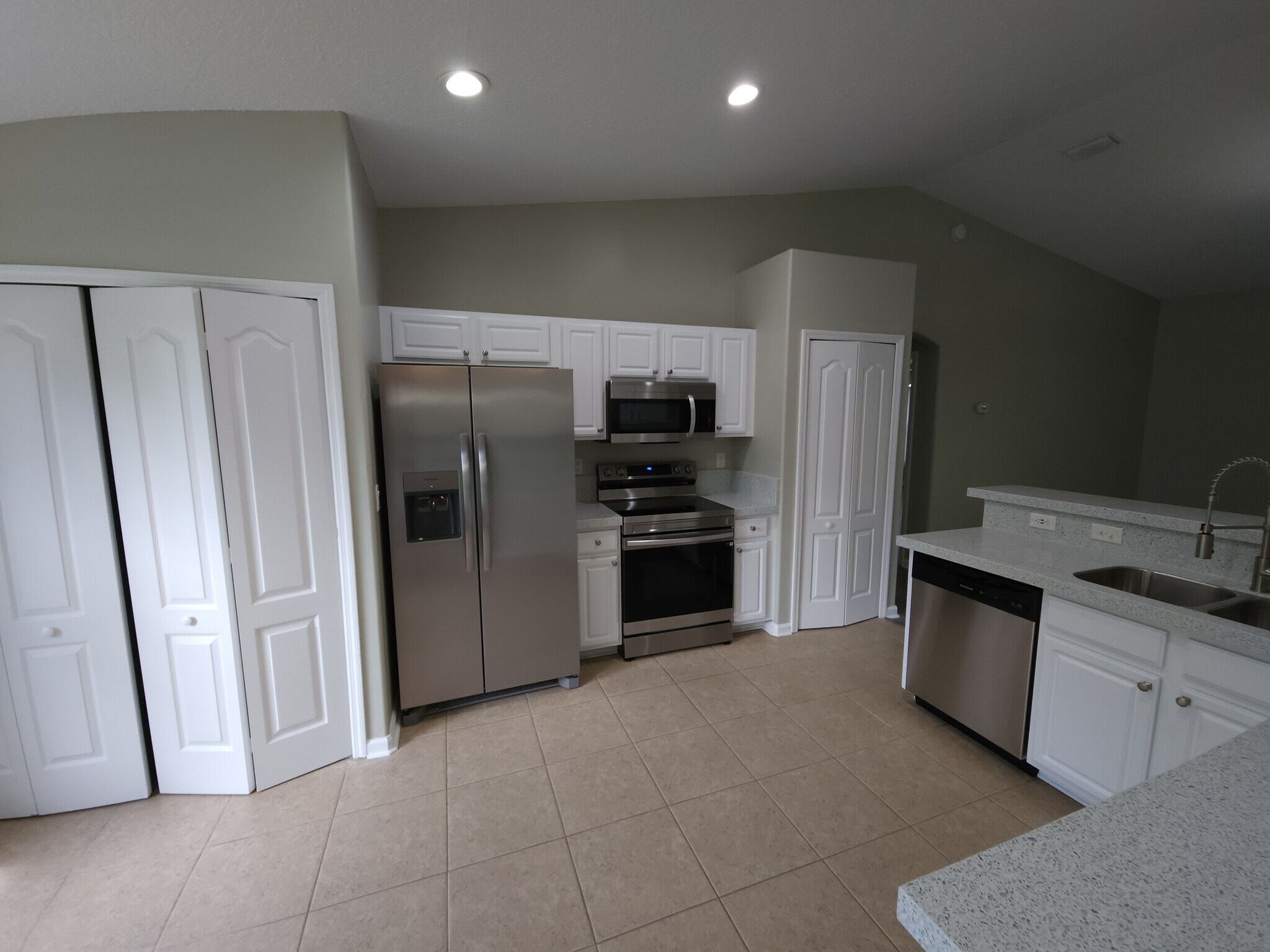 Building Photo - 95180 Twin Oaks Ln