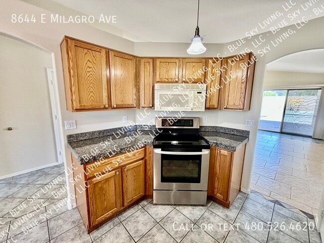Building Photo - 8644 E Milagro Ave