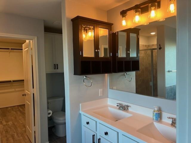 Building Photo - 424 COSMOS LN