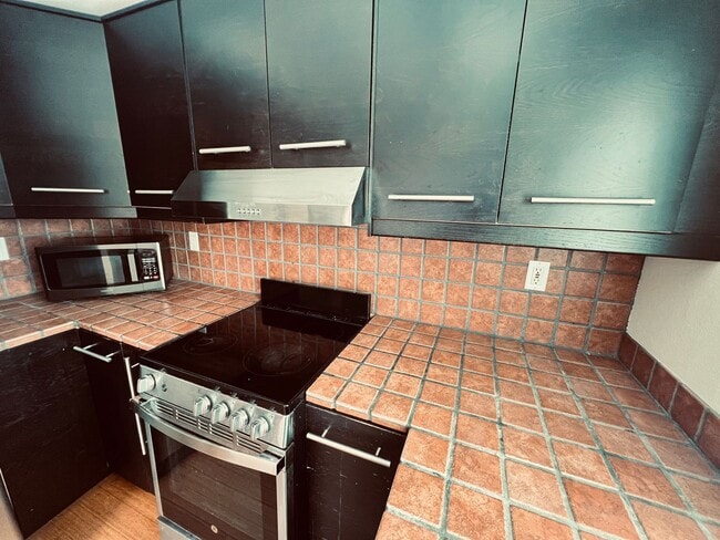 Building Photo - **Recently Lower Rent** Mission Valley Large Two Bedroom Two Bathroom Condo for Rent