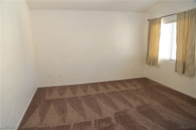 Building Photo - 4780 Double Down Dr