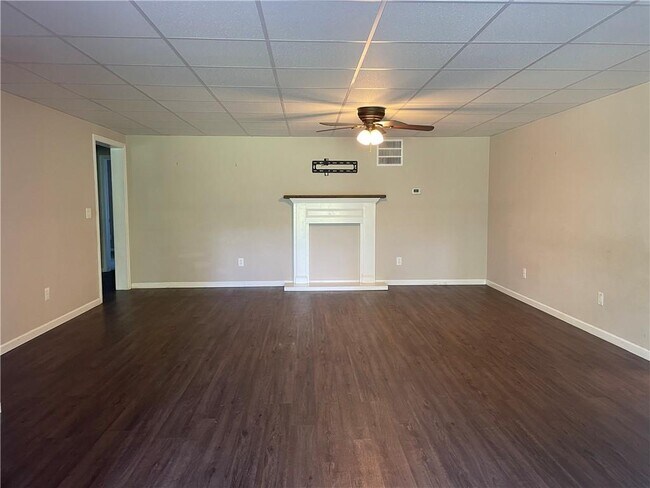 Building Photo - 6030 Matt Hwy