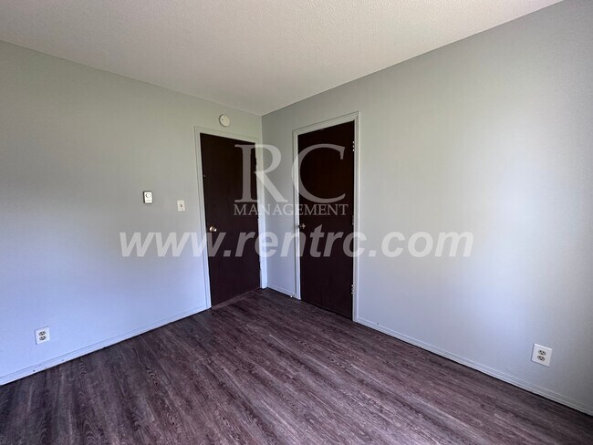 Building Photo - 123-05 Attica-W