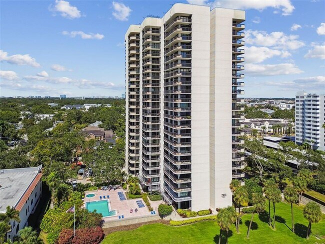 Building Photo - 2413 Bayshore Blvd
