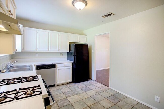 Building Photo - 3 Bedroom Arlington Park Home for Lease