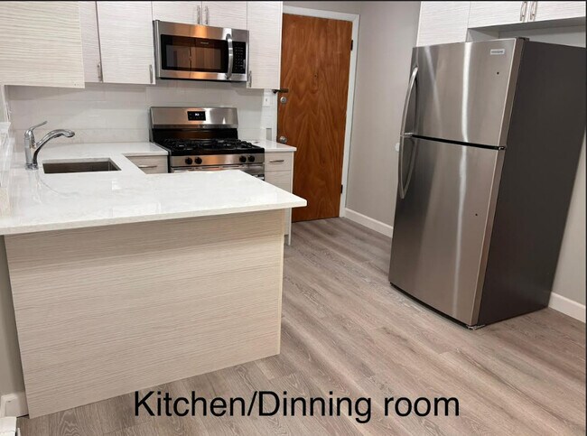 Building Photo - 2506 N 72nd Ct