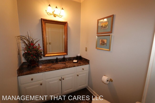 Building Photo - 5238 Lexington Park Cir N
