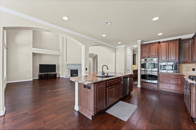 Building Photo - 10 Cayuga Pond Ct