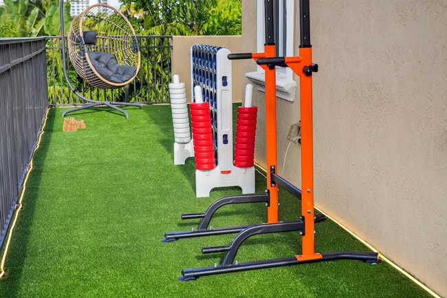 Building Photo - 1705 NE 11th St