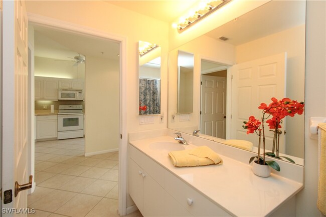 Building Photo - 6810 Beach Resort Dr