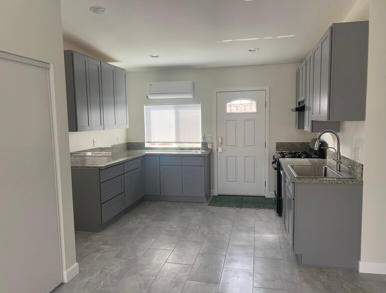 Building Photo - 8418 Stewart and Gray Rd