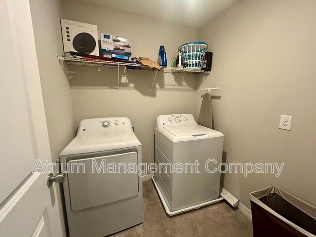 Building Photo - 17345 White Mangrove Dr