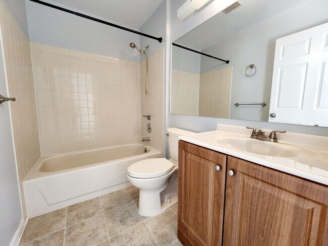 Building Photo - 2 Bedroom, 2 Bath - Society Hill, Mahwah, NJ - "NO BROKER FEE"