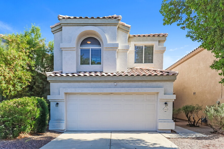 Primary Photo - 3424 E Rockwood Dr