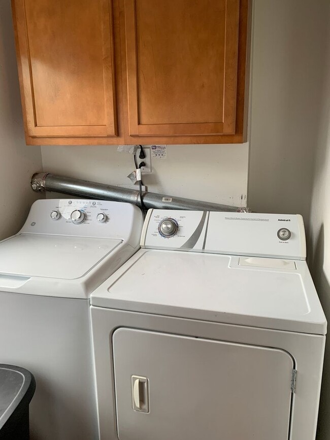 Building Photo - 3815 Pier St