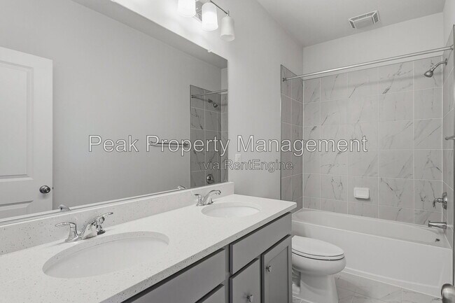 Building Photo - 9256 Magellan Pkwy