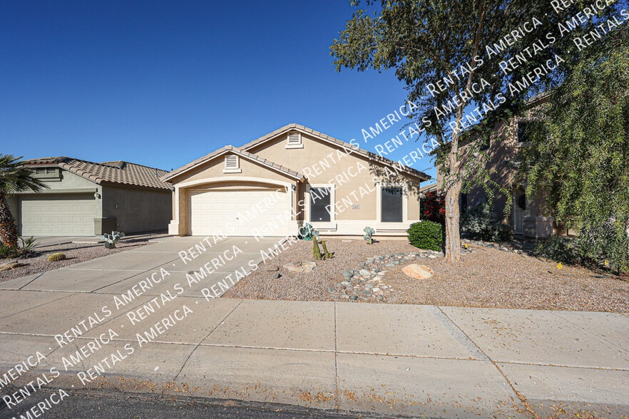 Building Photo - 42610 W Michaels Dr