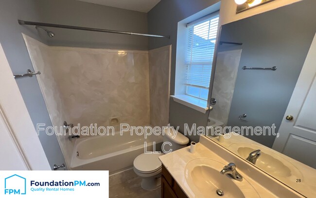 Building Photo - 9115 Cinderhill Cove W