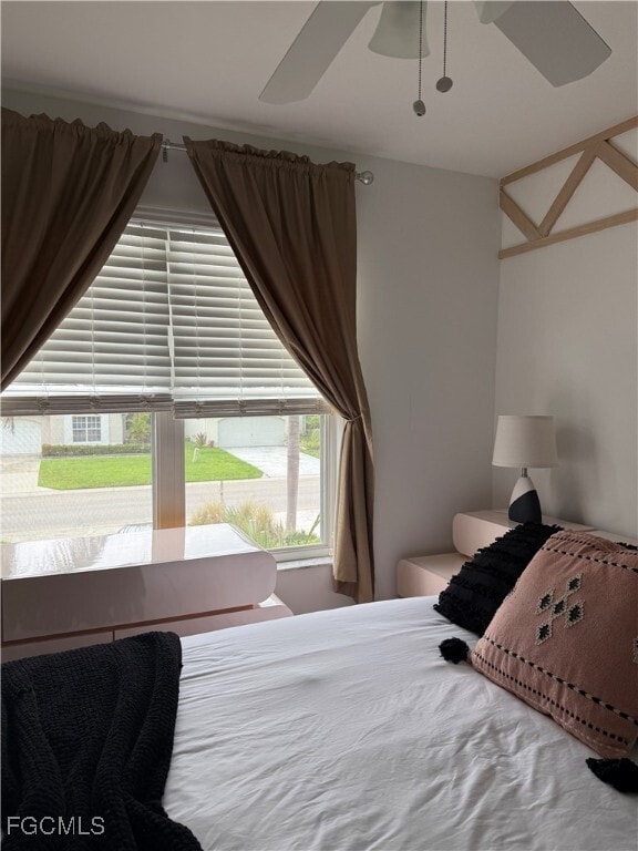 Building Photo - 15009 Cloverdale Dr