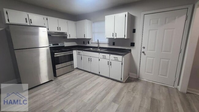 Building Photo - 44 Live Oak Loop