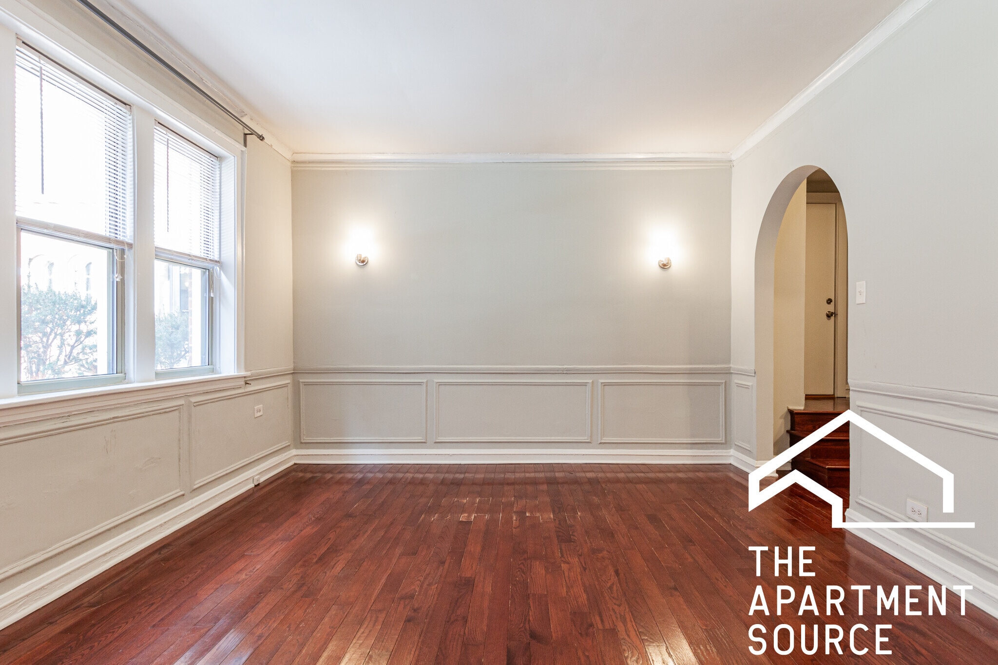 Building Photo - 544 W Surf St