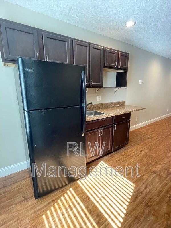 Building Photo - 515 N Disston Ave