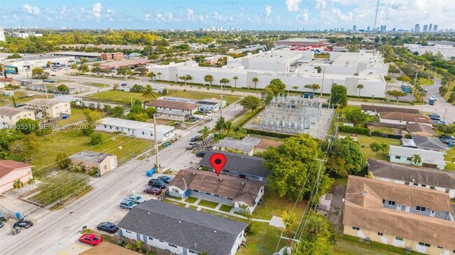 Building Photo - 4120 SW 19th St