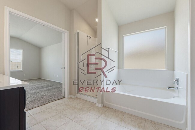 Building Photo - 2102 Gadwall Dr