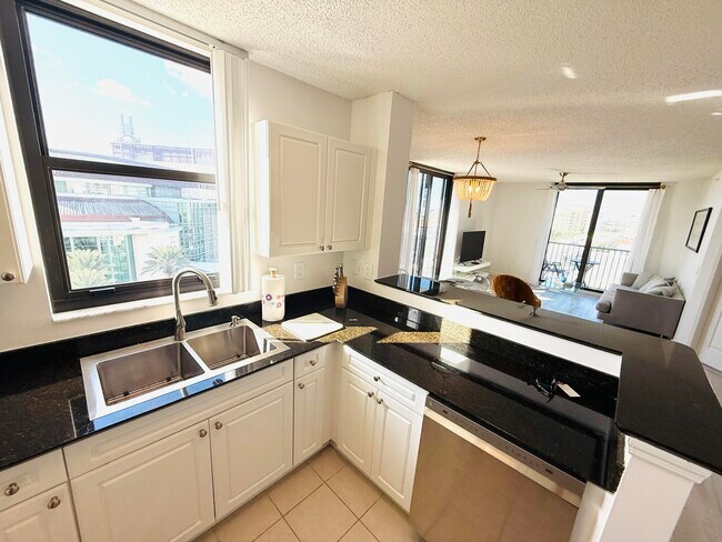 Building Photo - 651 Okeechobee Blvd