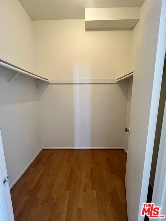 Building Photo - 533 S St Andrews Pl