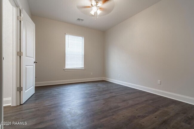 Building Photo - 111 Millie Park Dr