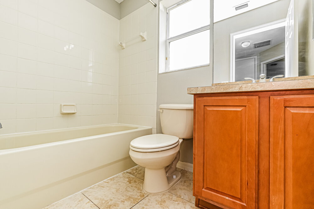 Building Photo - 3348 Thistledown Ln