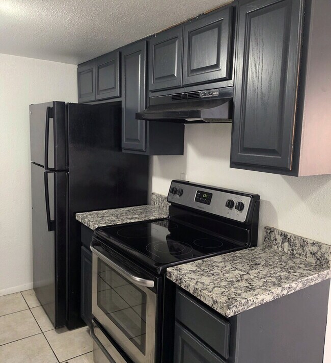 Building Photo - Prime Mesa Location with Community Pool & Strong Rental Appeal