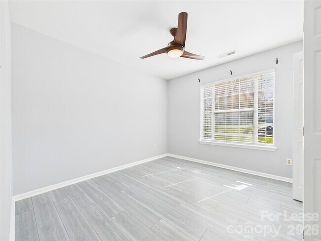 Building Photo - 14133 Walkers Crossing Dr