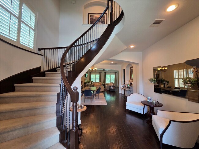 Building Photo - 8811 Van Allen Dr