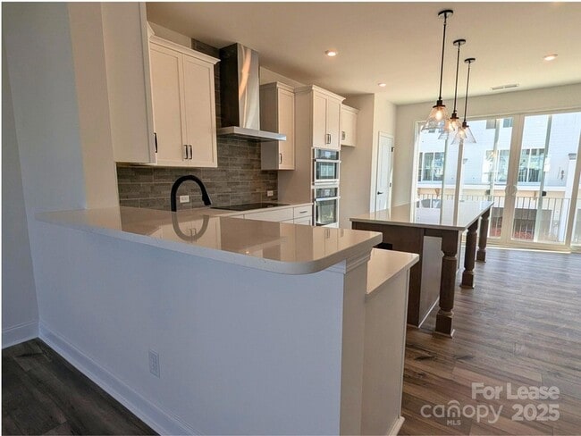 Building Photo - 3228 Drift St