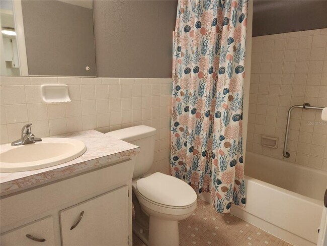 Building Photo - 2457 Ecuadorian Way