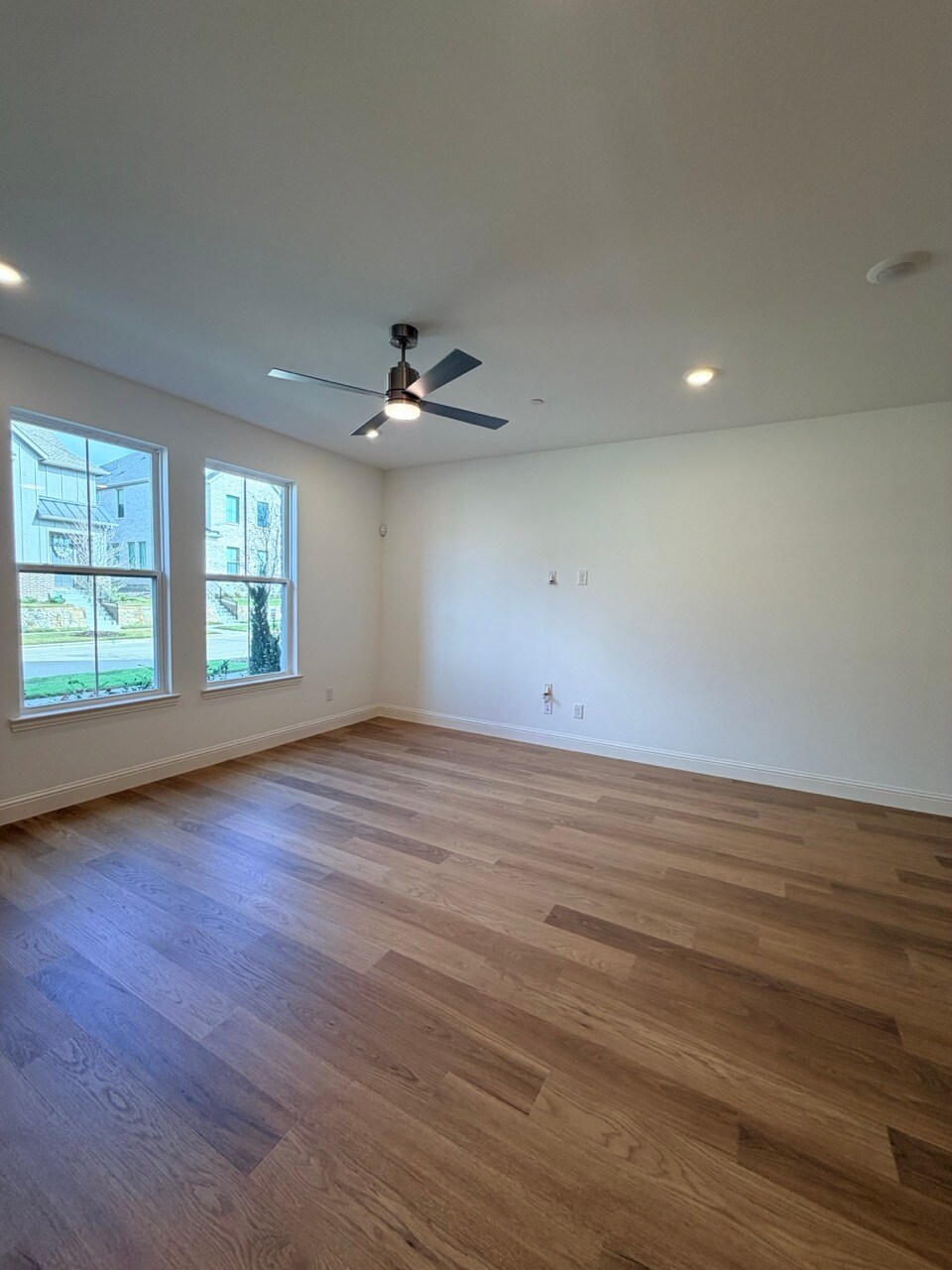 Living room with ceiling fan - 4809 Lunker St