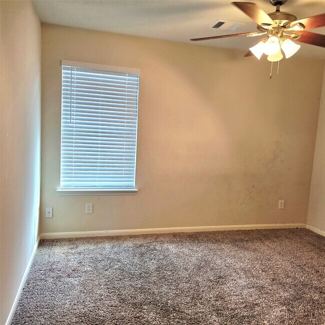 Building Photo - 12006 Audubon Hill Ct