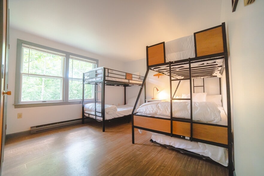 Building Photo - 112 Horseshoe Rd