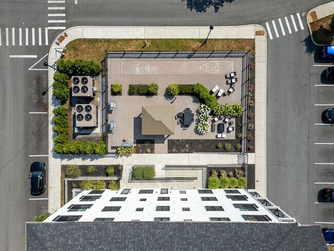 Building Photo - 42 Severance Grn