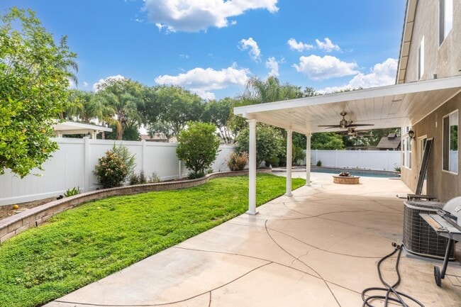 Building Photo - 13422 Apricot Tree Ln