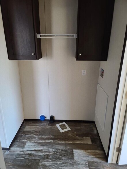 Primary Photo - 55 Arbor St