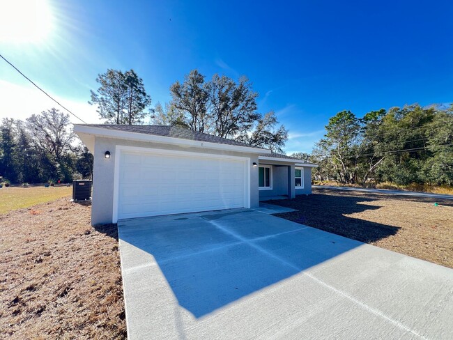 Building Photo - Available NOW! BRAND NEW 3 Bedroom/2 Bath ...